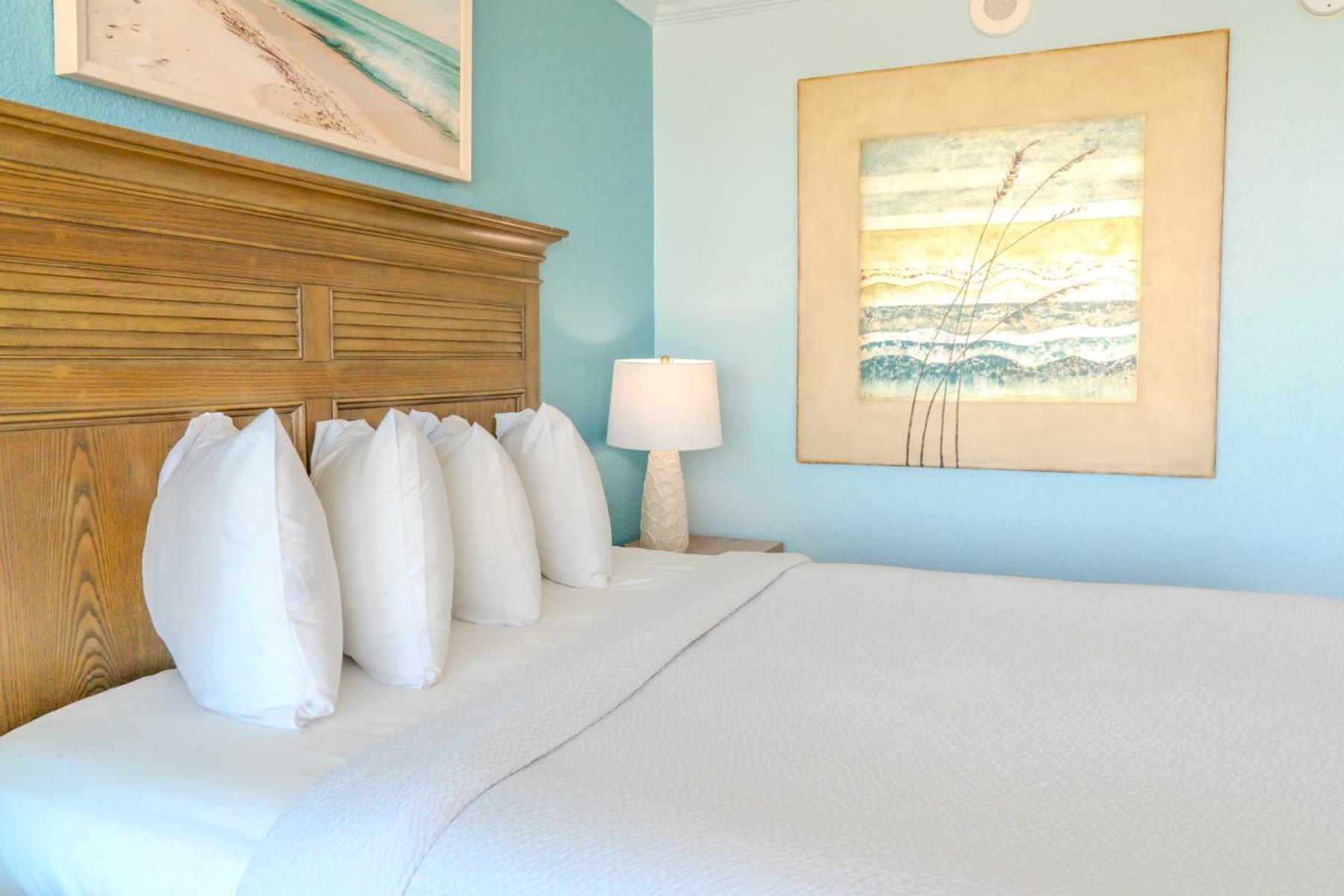 Direct Oceanfront 1 Bedroom Suite! Schooner At Compass Cove 335- Sleeps 4! Holiday home *