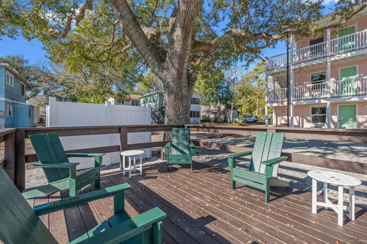 Treehouse Walk To Pet-friendly 101 Myrtle Beach