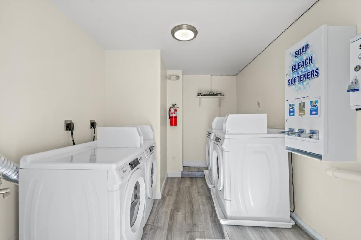 Apartment Treehouse Walk To Pet-friendly 101