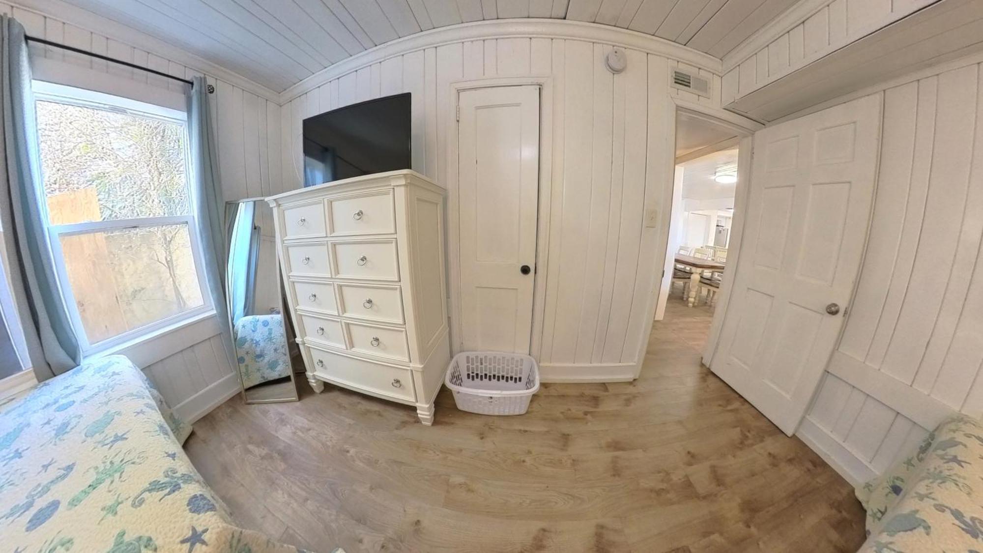 Holiday home Oceanfront, Centrally Located, Huge 5k Sq Ft W Huge Private Pool, Hot Tub, & Gameroom Myrtle Beach