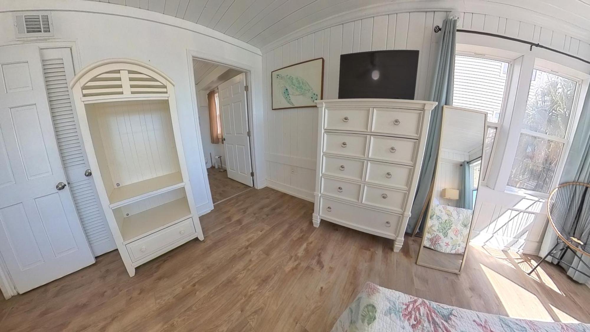 Oceanfront, Centrally Located, Huge 5k Sq Ft W Huge Private Pool, Hot Tub, & Gameroom Holiday home Myrtle Beach
