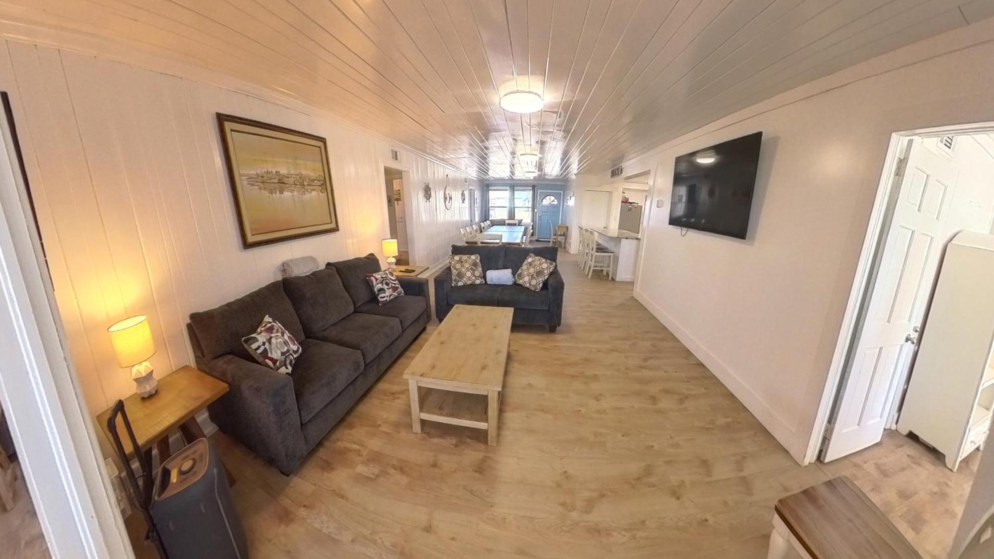 Oceanfront, Centrally Located, Huge 5k Sq Ft W Huge Private Pool, Hot Tub, & Gameroom Myrtle Beach
