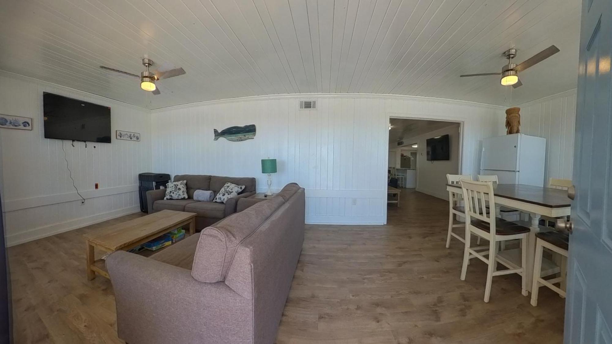 Oceanfront, Centrally Located, Huge 5k Sq Ft W Huge Private Pool, Hot Tub, & Gameroom * Myrtle Beach