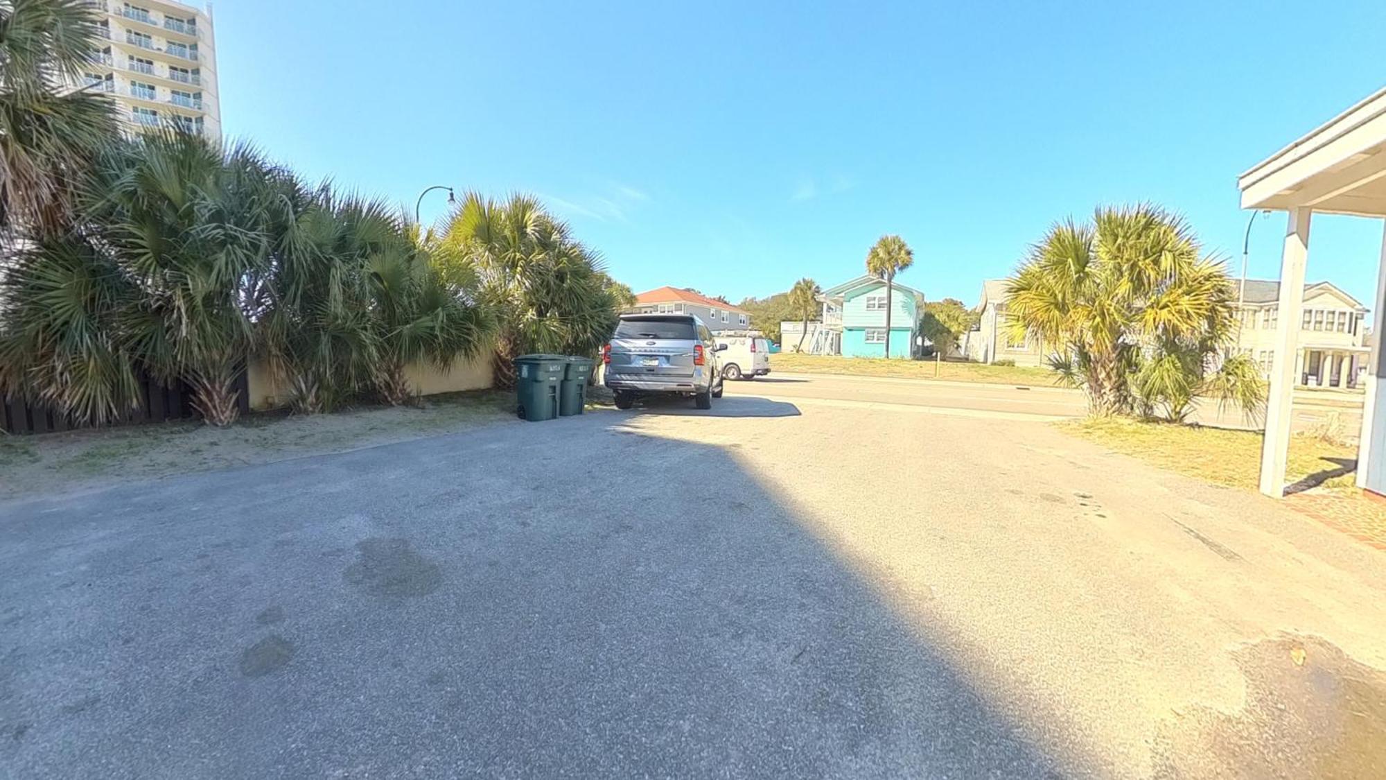 Oceanfront, Centrally Located, Huge 5k Sq Ft W Huge Private Pool, Hot Tub, & Gameroom Holiday home Myrtle Beach