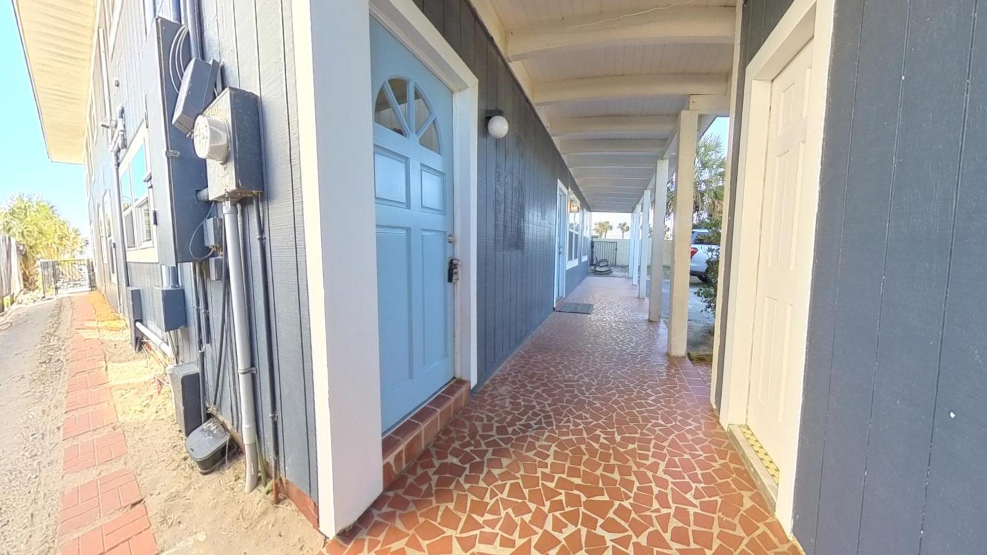 Oceanfront, Centrally Located, Huge 5k Sq Ft W Huge Private Pool, Hot Tub, & Gameroom Holiday home Myrtle Beach