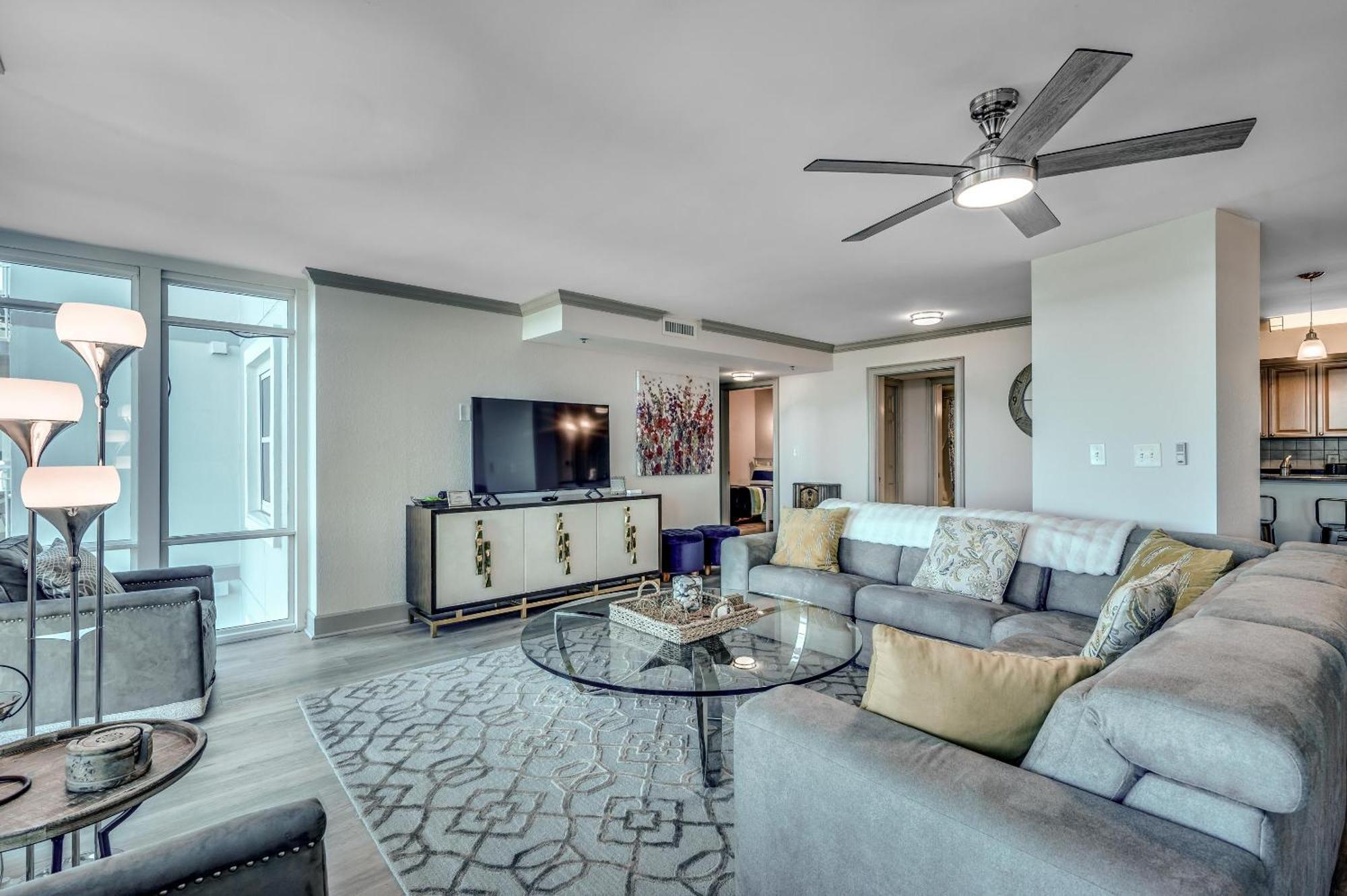 Horizon At 77th - Unit 812 Holiday home
