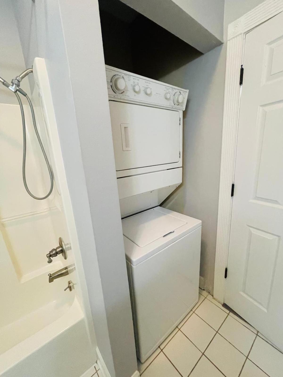 Warm And Cozy 1br At At Myrtlewoods Apartment *