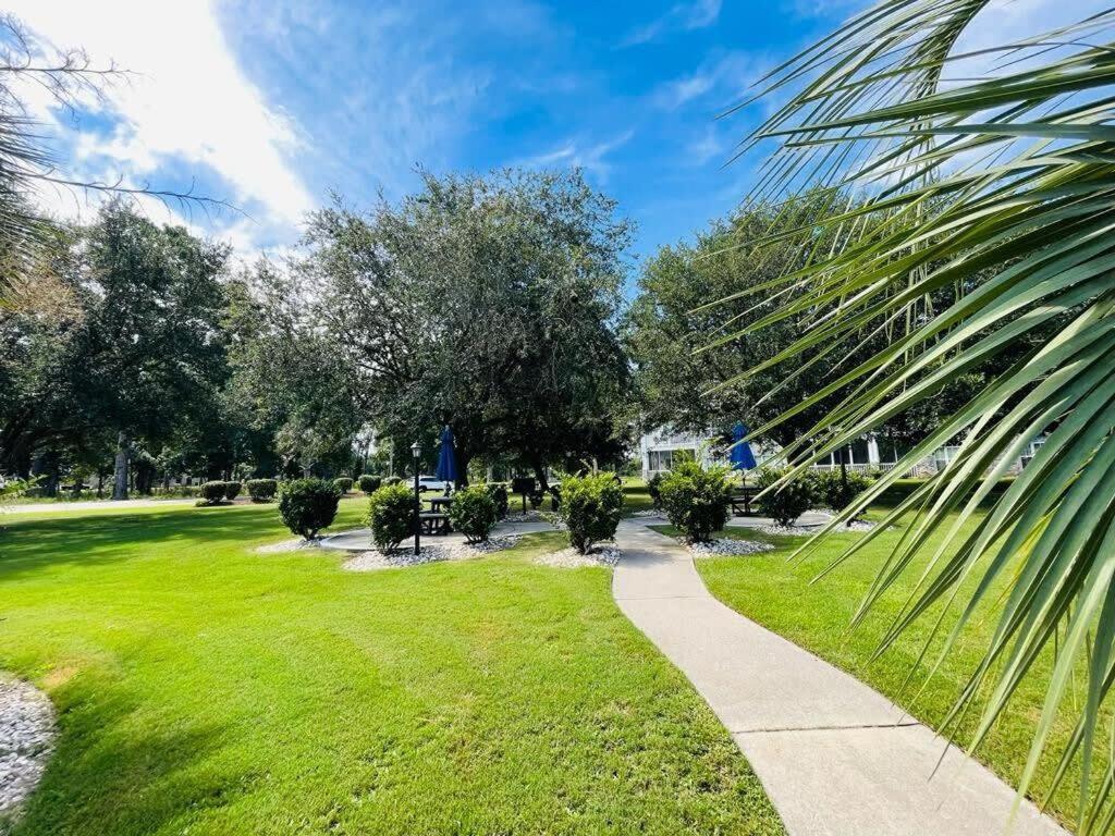 Stylish Newly Renovated On The Golf Course *