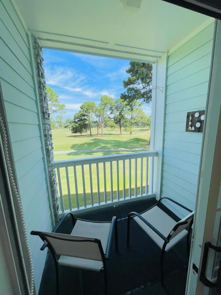 Apartment Stylish Newly Renovated On The Golf Course Myrtle Beach