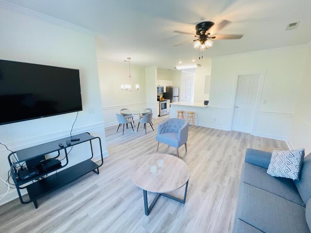 Stylish Newly Renovated On The Golf Course Myrtle Beach