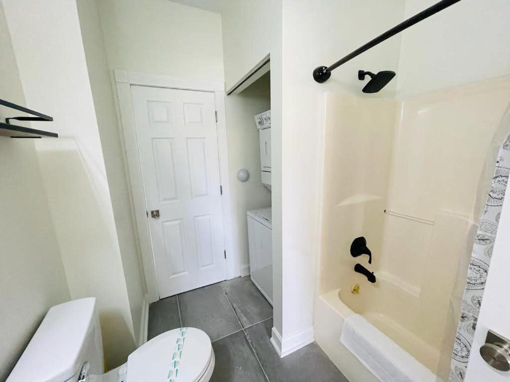 Apartment Stylish Newly Renovated On The Golf Course