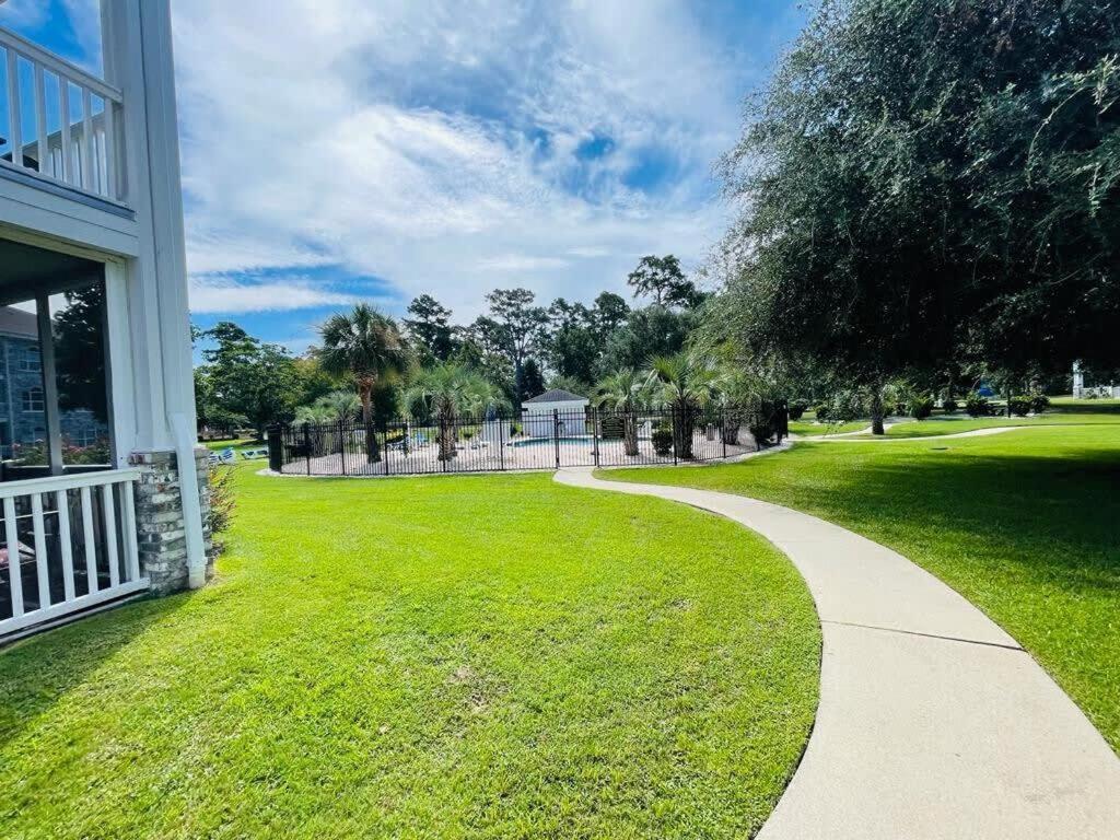 Stylish Newly Renovated On The Golf Course *