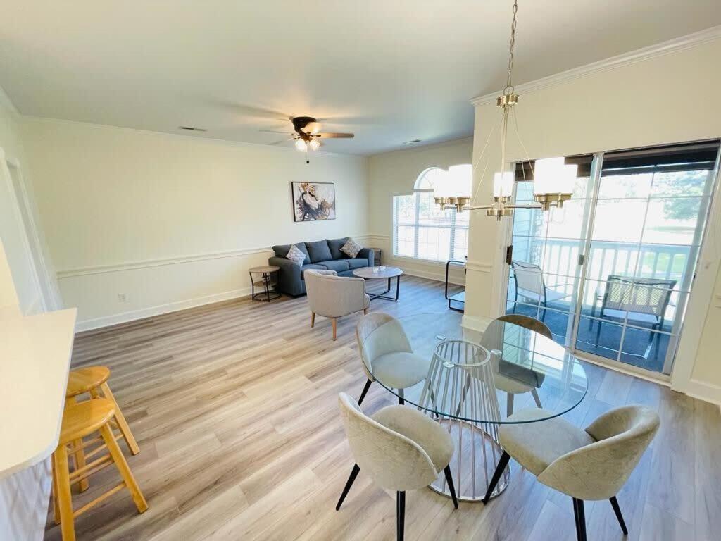 Stylish Newly Renovated On The Golf Course