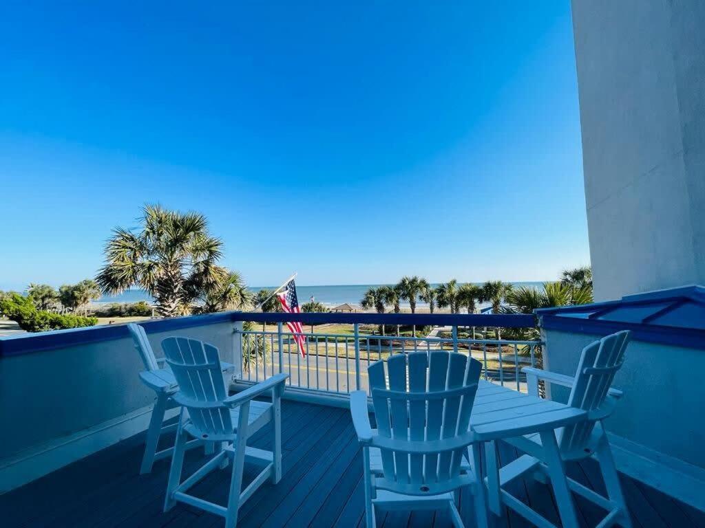 Lovely 1br With Side View Of Ocean Apartment