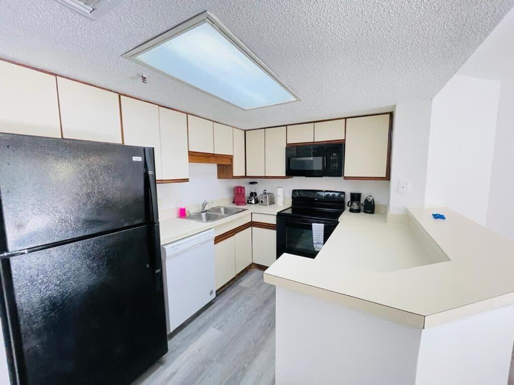 Lovely 1br With Side View Of Ocean Myrtle Beach