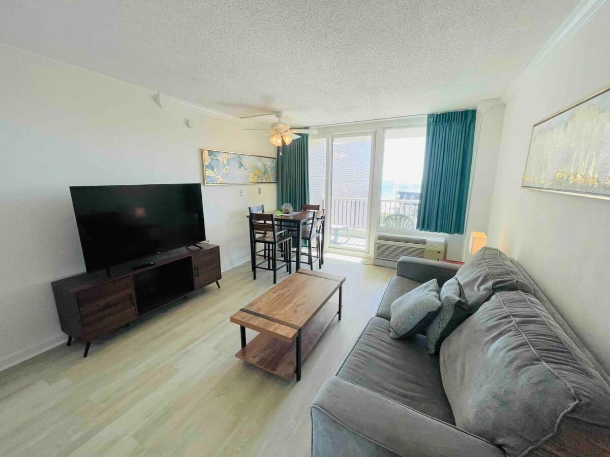 Carolina Winds #5 Beautiful Ocean View Pool Apartment