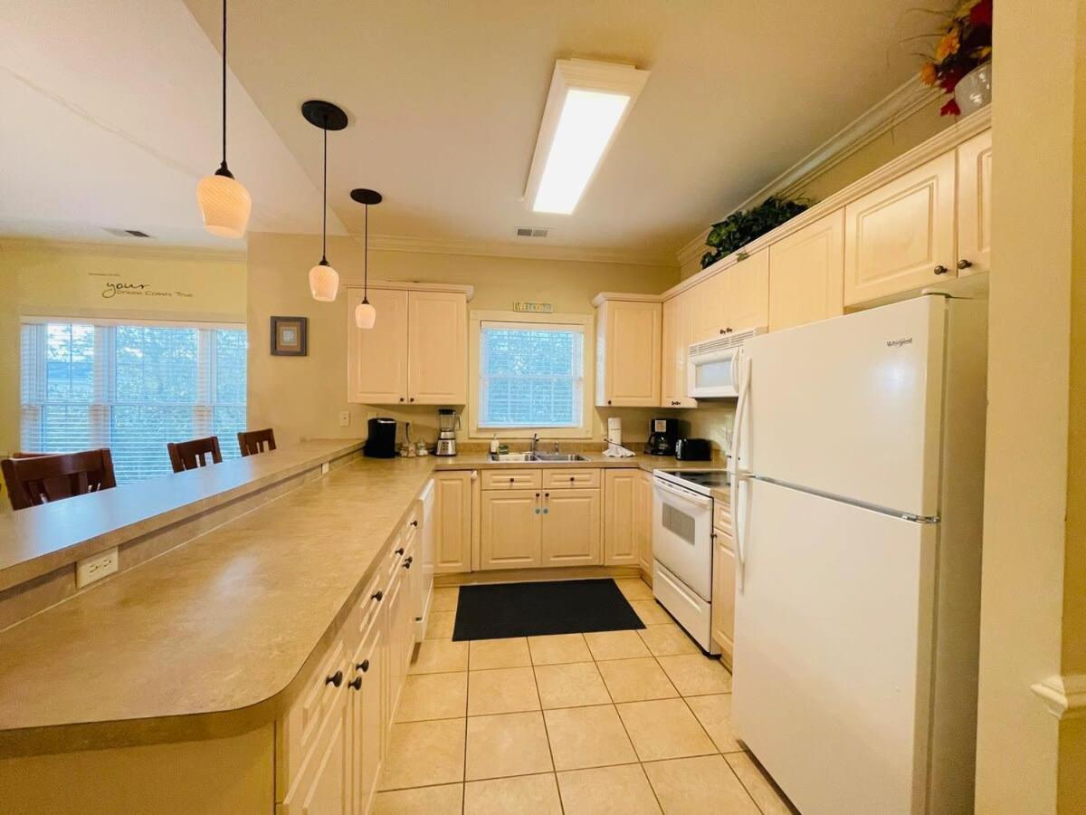 Holiday home Marvelous At Myrtlewood