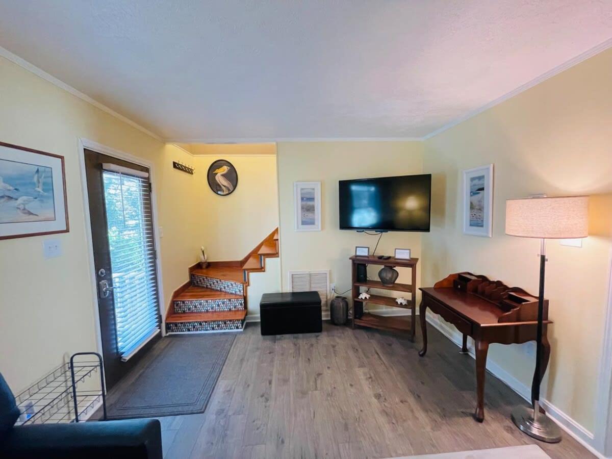 Holiday home Relax In Cozy Townhouse 2block To The Myrtle Beach