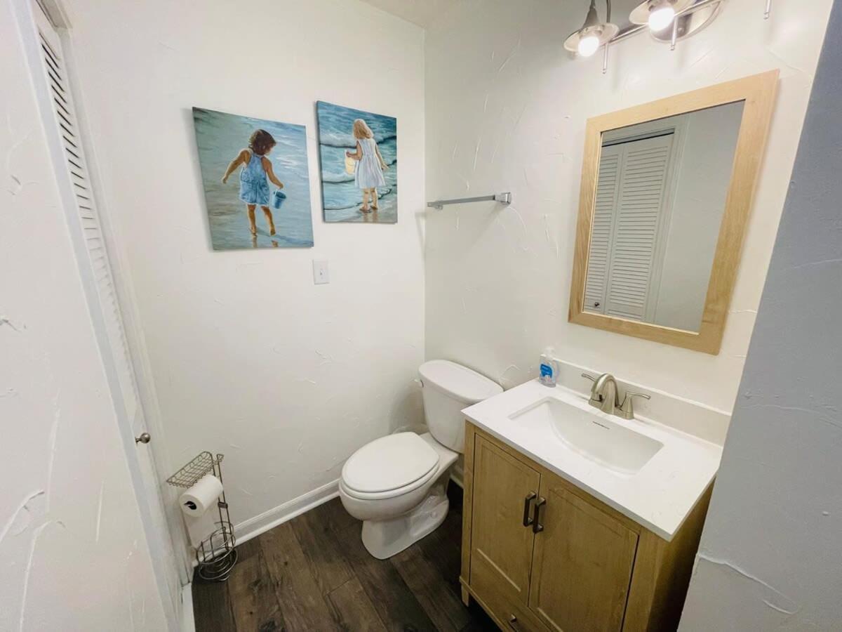 Relax In Cozy Townhouse 2block To The Myrtle Beach