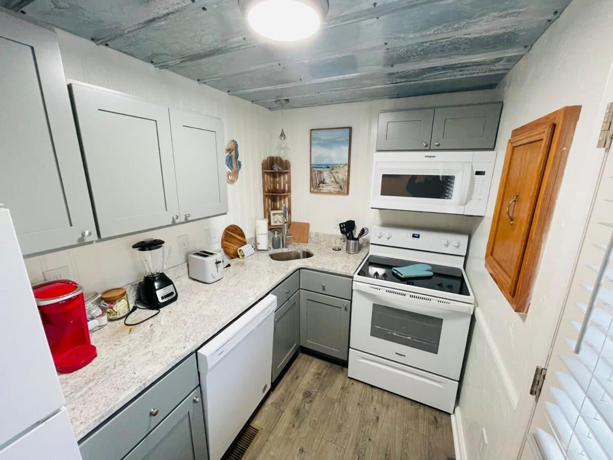 Relax In Cozy Townhouse 2block To The Myrtle Beach