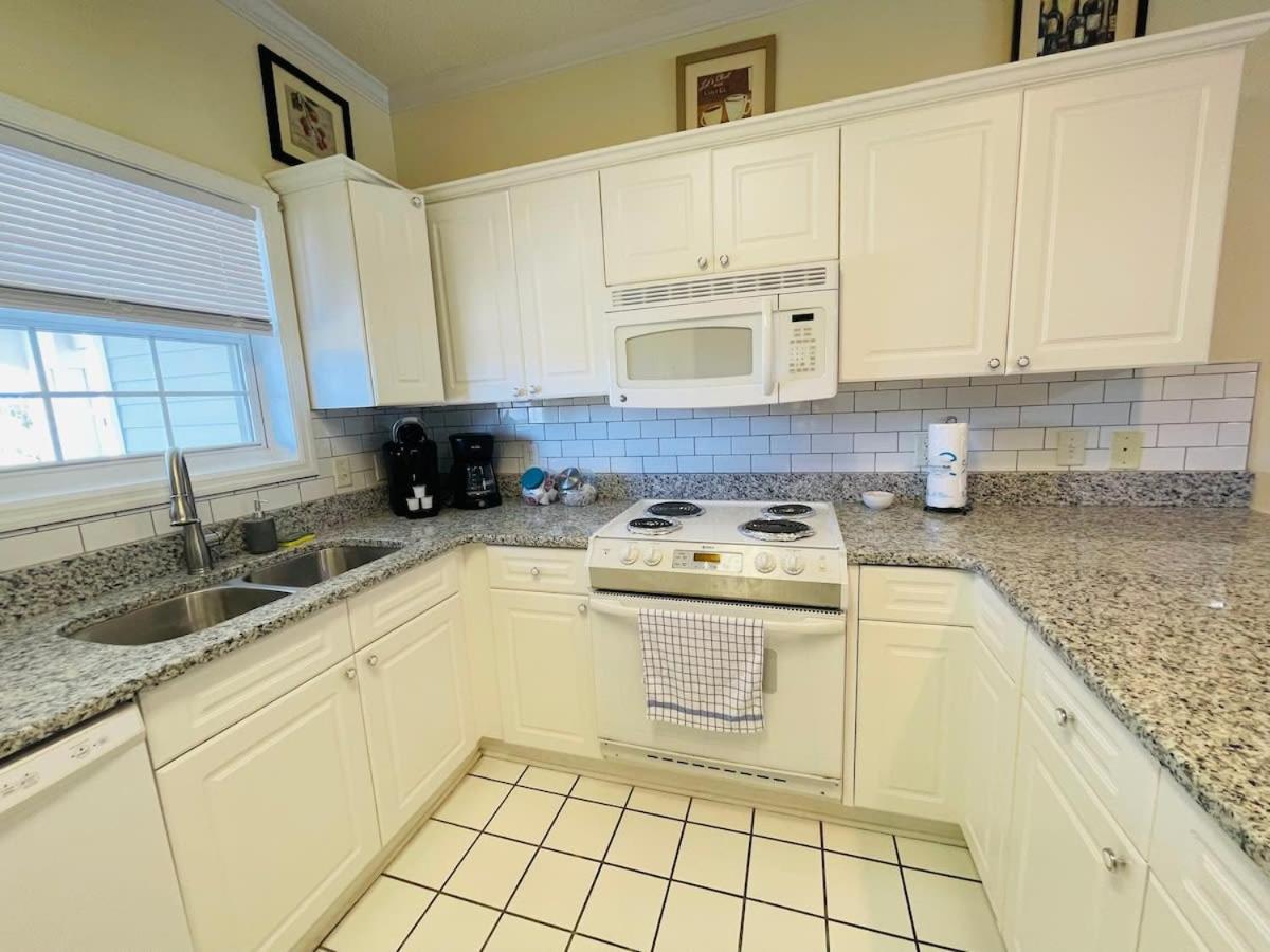 Apartment Absolutely Adorable In The Center Of Mb *