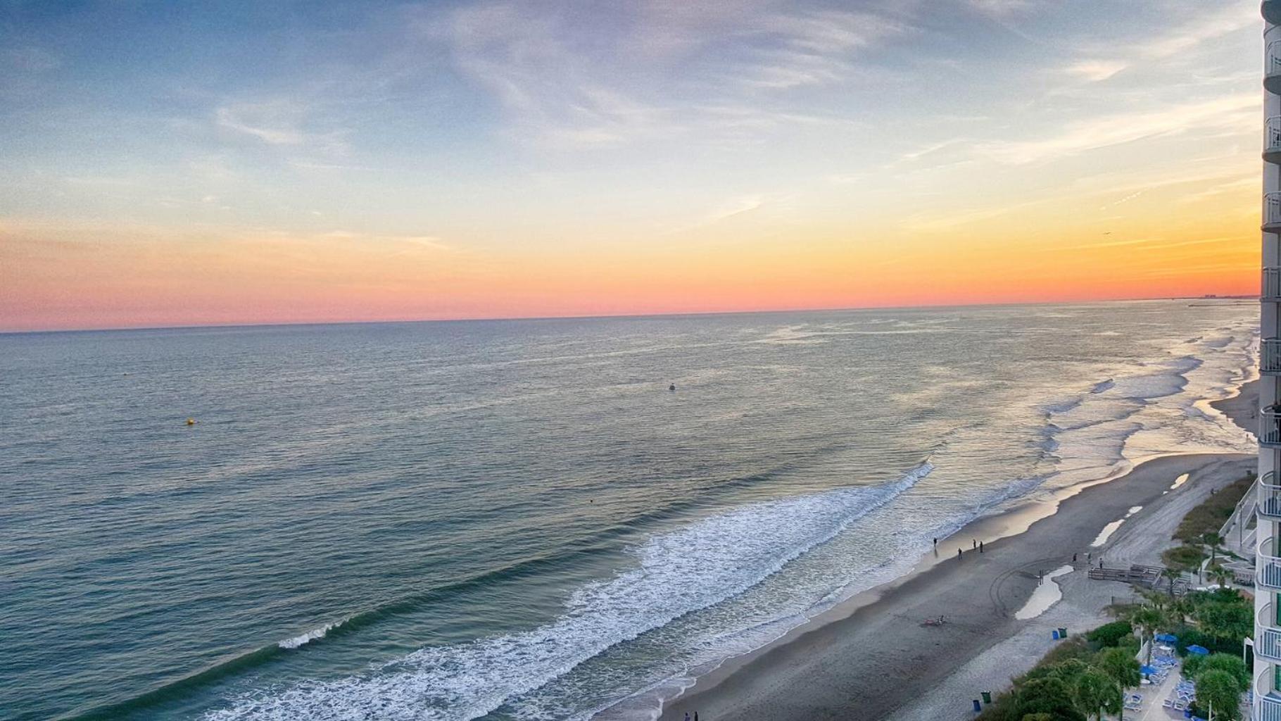 Remodeled Direct Oceanfront, Amazing Views Modern! Myrtle Beach