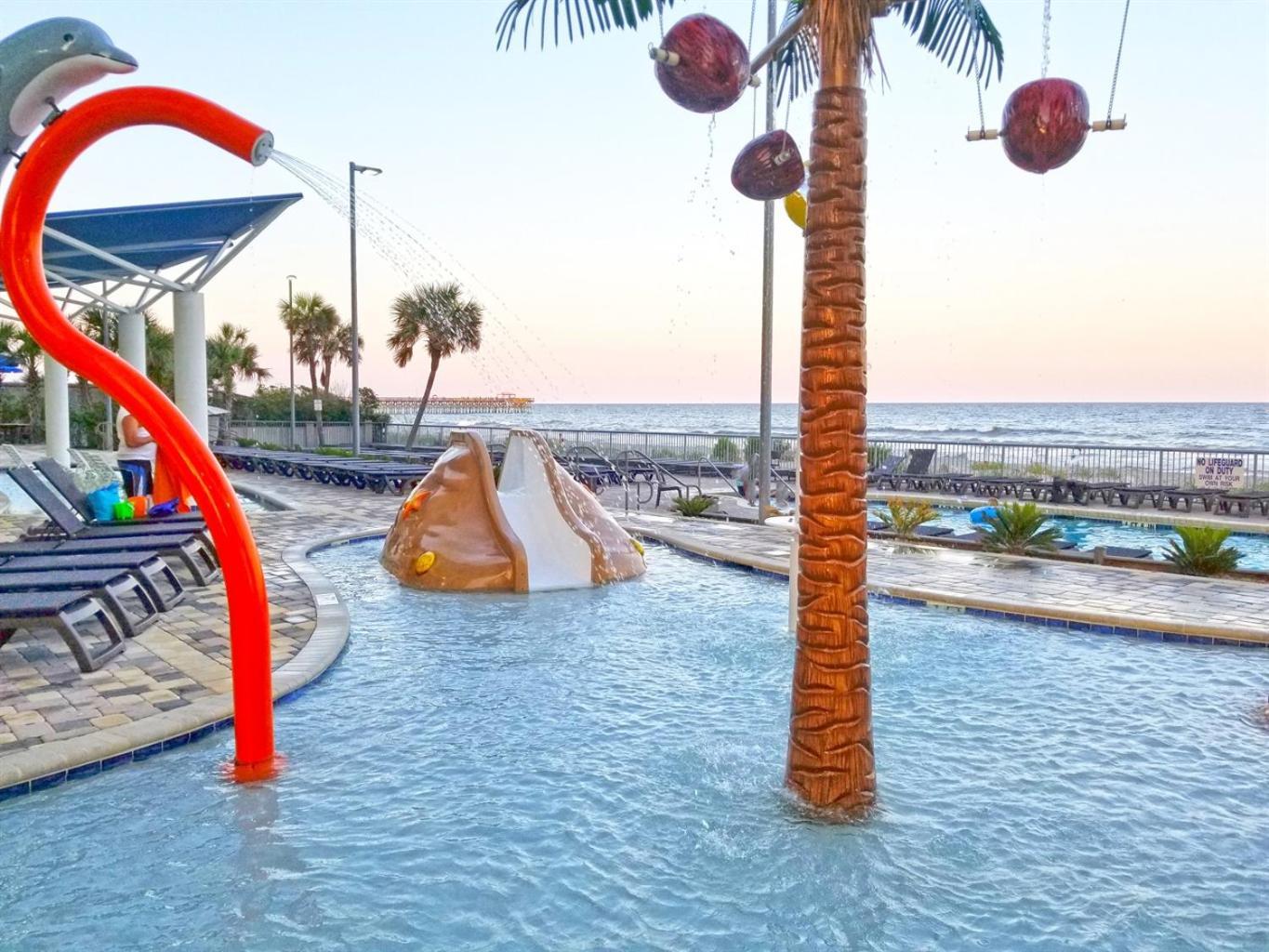 Modern Decor Stunning Ocean Front Views, Jet Tub! Myrtle Beach