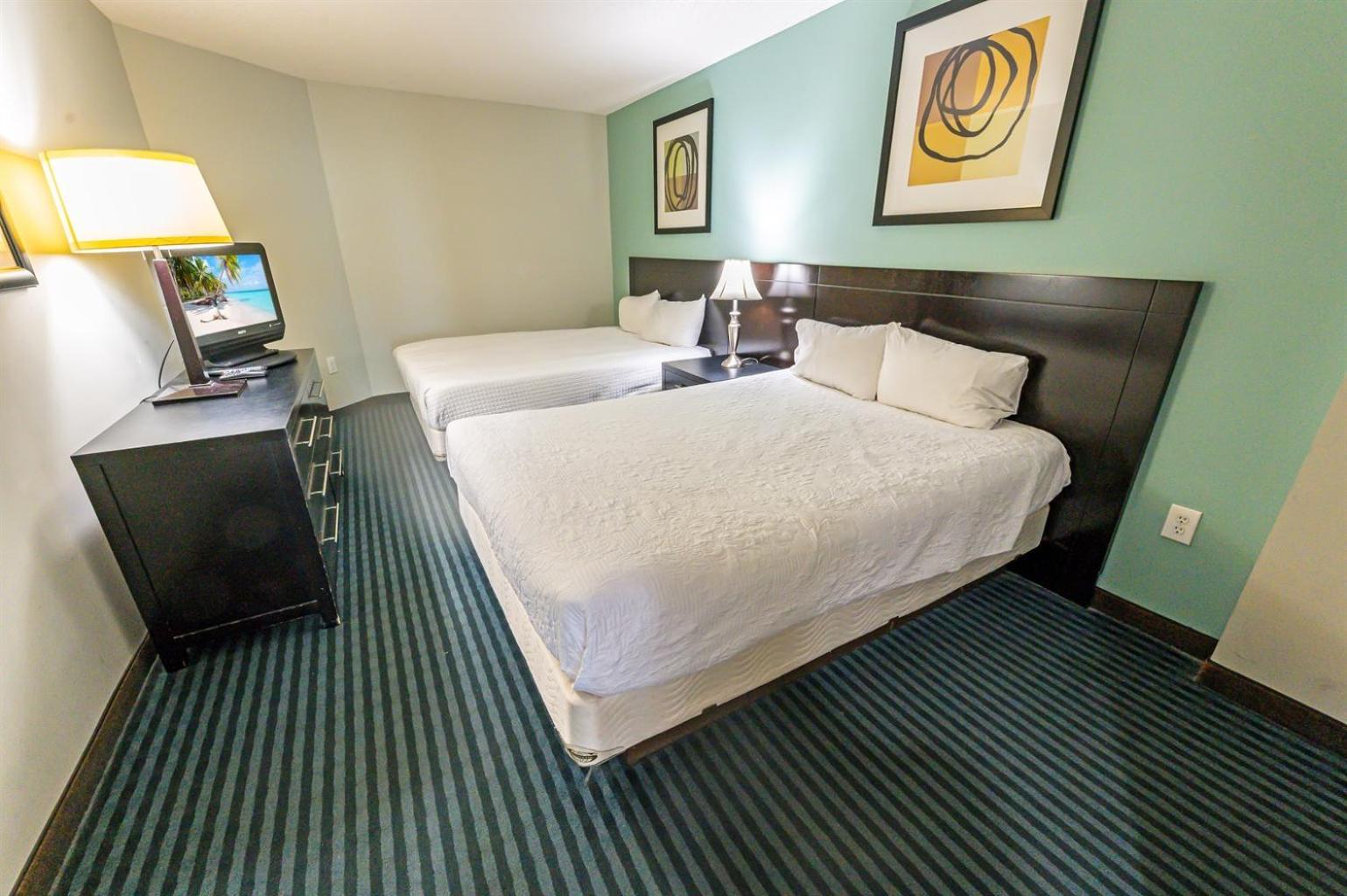 Apartment Modern Decor Stunning Ocean Front Views, Jet Tub! Myrtle Beach