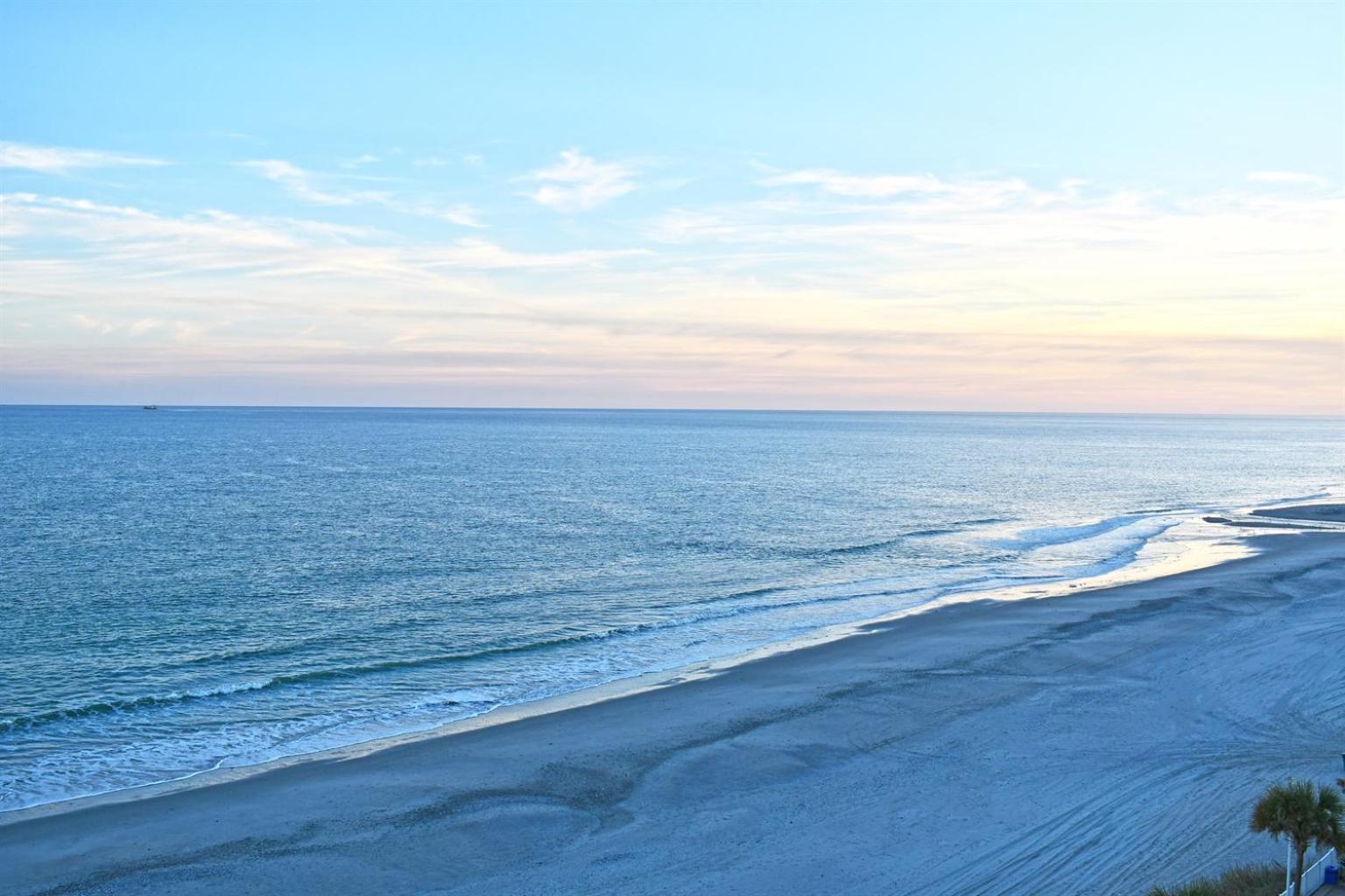Stunning Ocean Front Views Steps To Boardwalkpier Apartment *