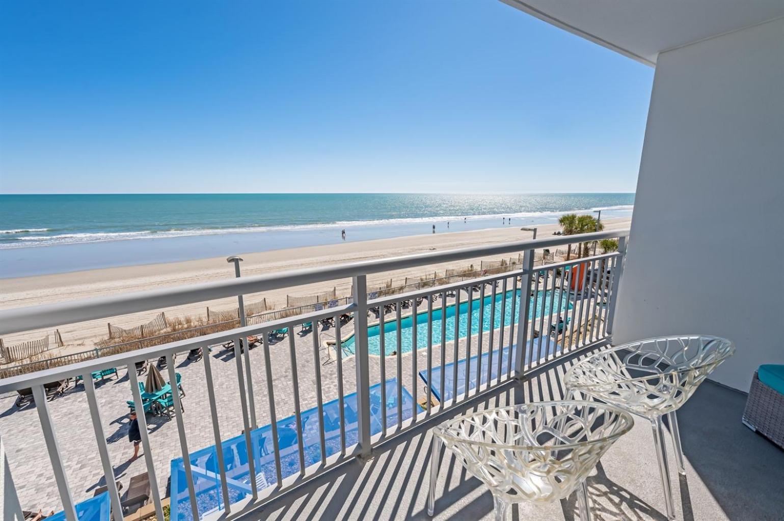 Floormodern Building, Pools Direct Oceanfront *