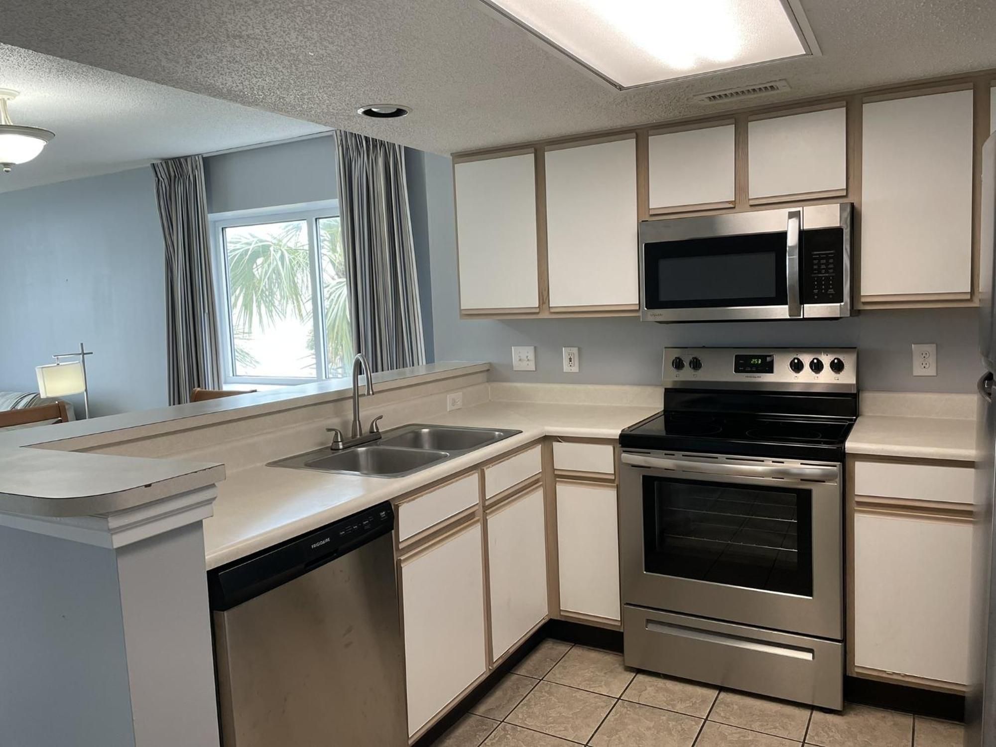 Camelot By The Sea - Blue Palmetto Vacation Hotel Myrtle Beach
