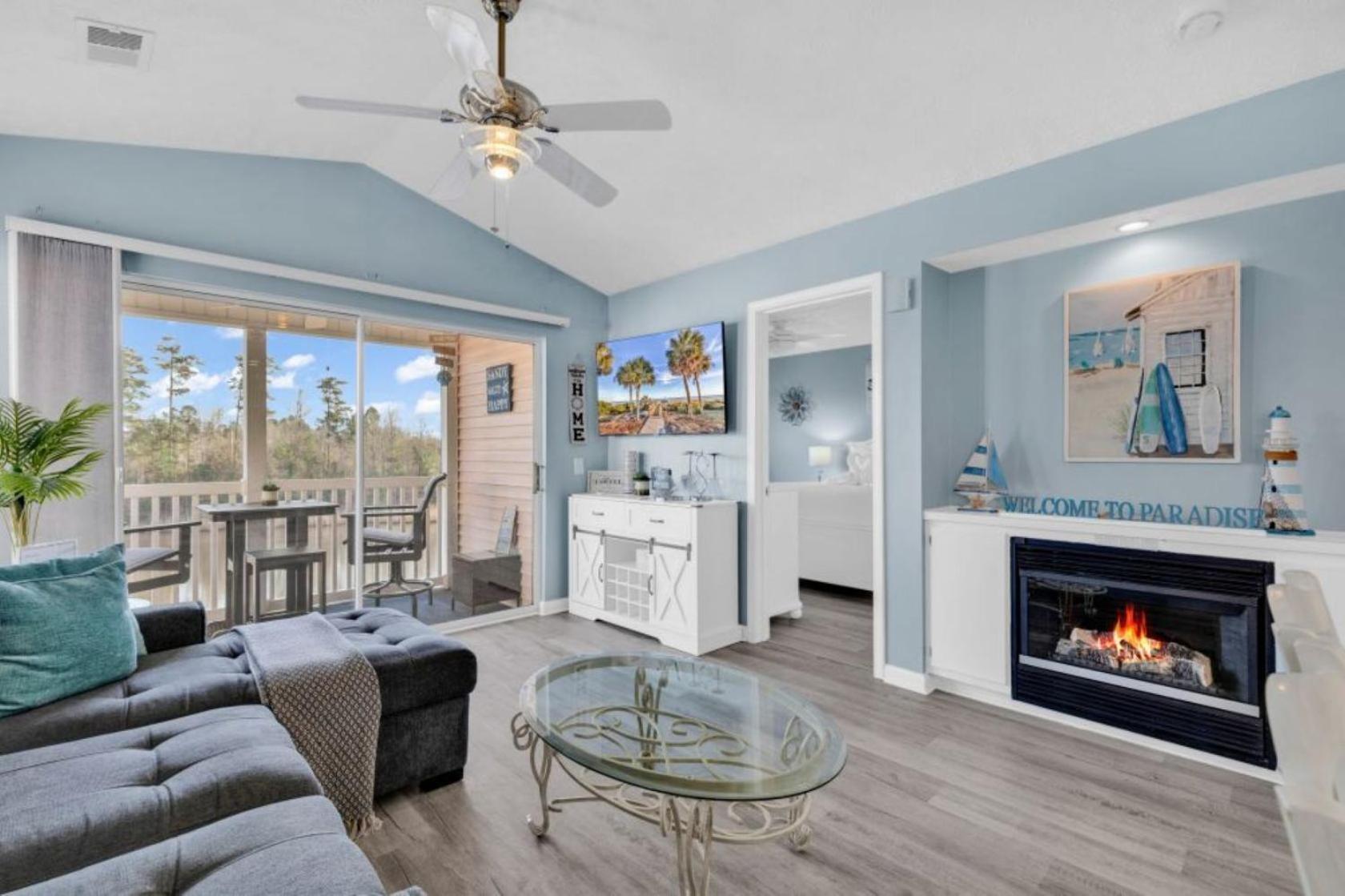 Gorgeous 2 Bedroom Along The Intracoastal Waterway Apartment