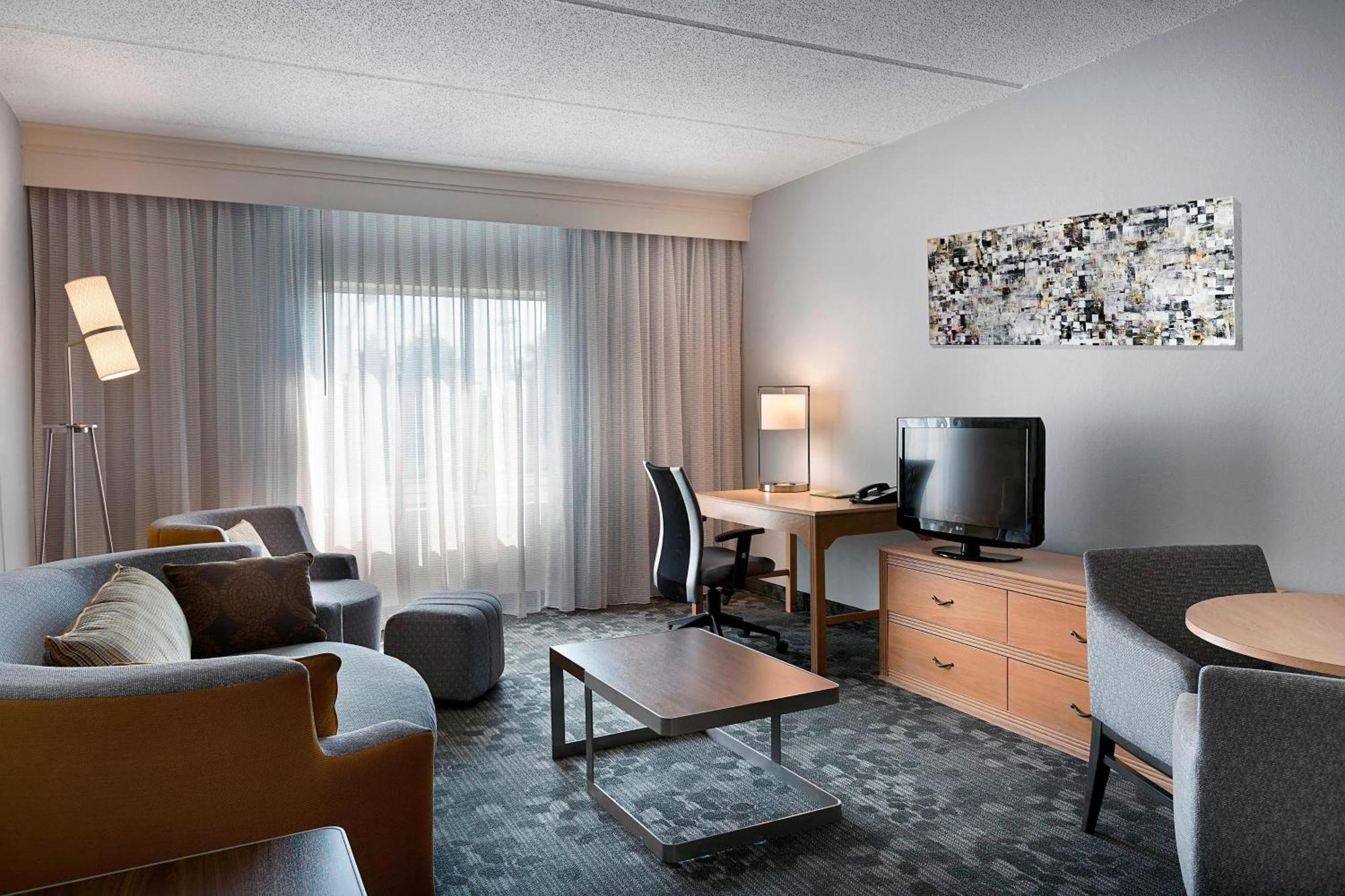 Courtyard By Marriott Myrtle Broadway Myrtle Beach