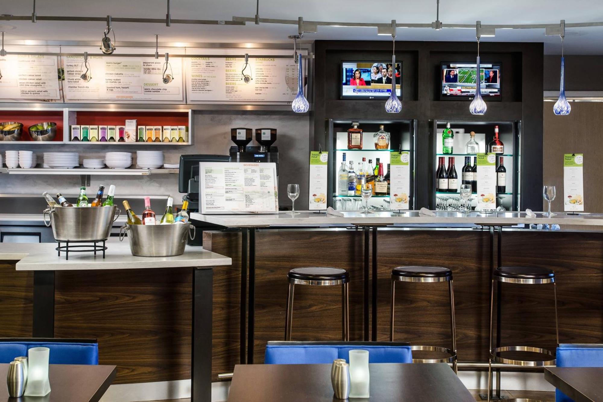 Courtyard By Marriott Myrtle Broadway Hotel