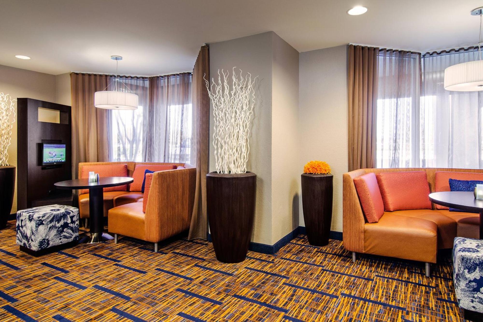 Courtyard By Marriott Myrtle Broadway 3*