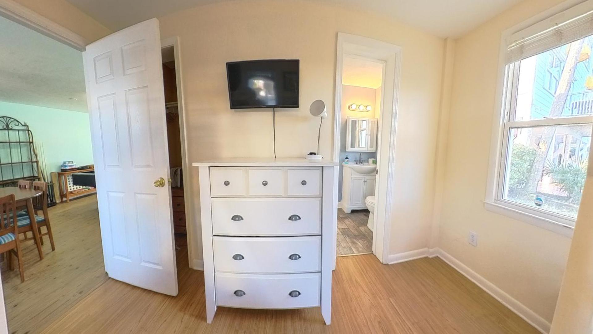 Lavish Accessible, On Ocean, 4 King Beds, Huge Private Pool, Yard, Spa, Patio, Bbq, & Game Tables Myrtle Beach