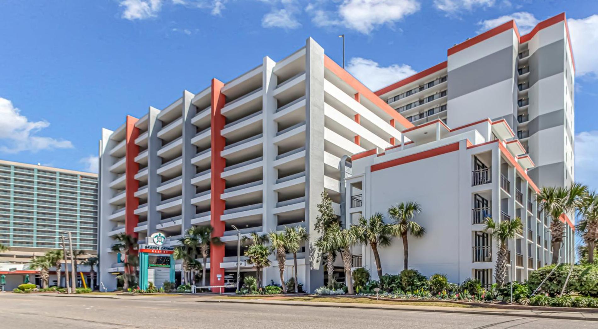 Immaculate Ocean View King Suite!- Grande Cayman Unit 437 - Sleeps 4 Guests!