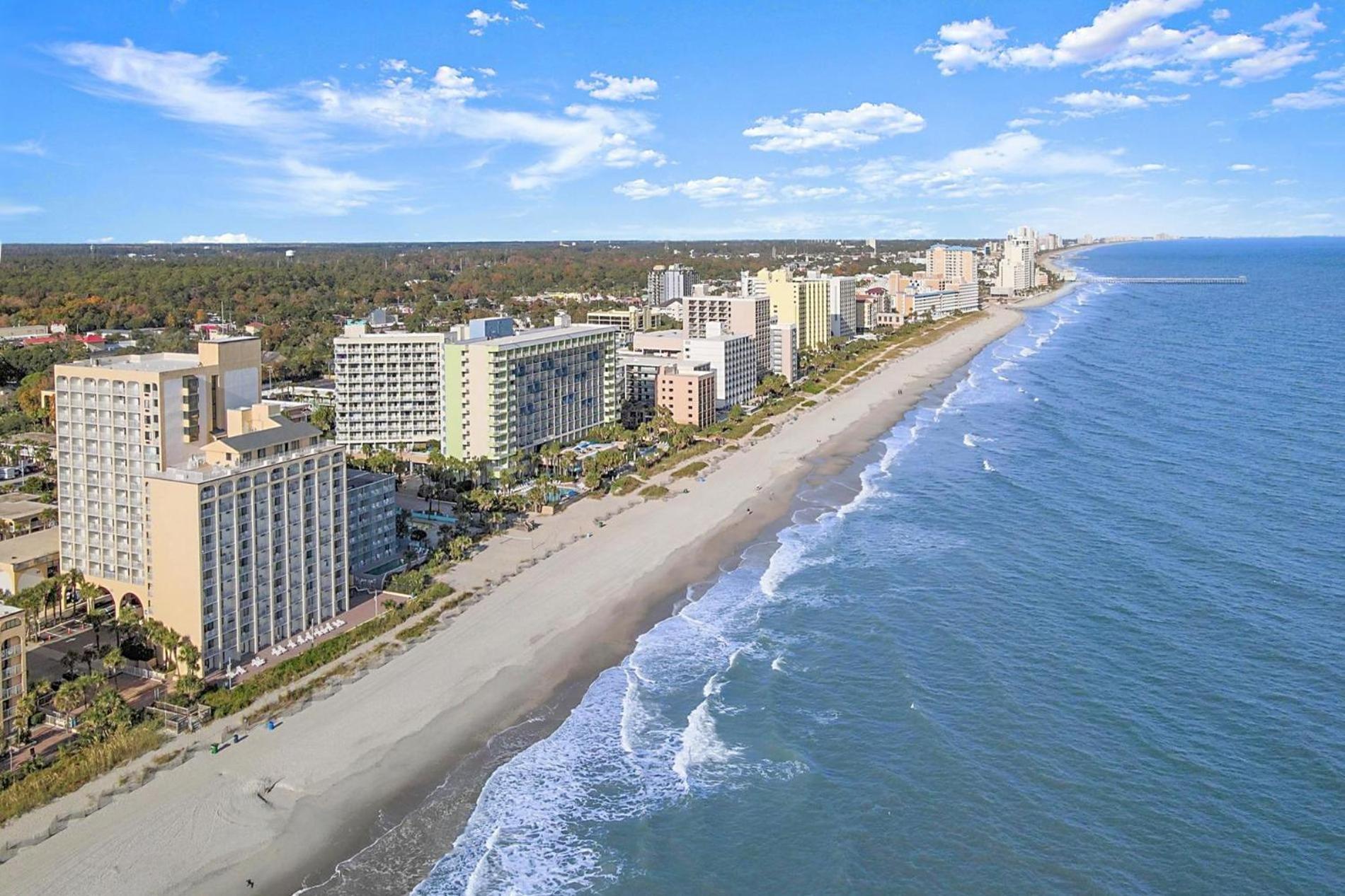 Beachfront Oasis At Sea Mist Resort! King Bed! Fully Remodeled! * Myrtle Beach