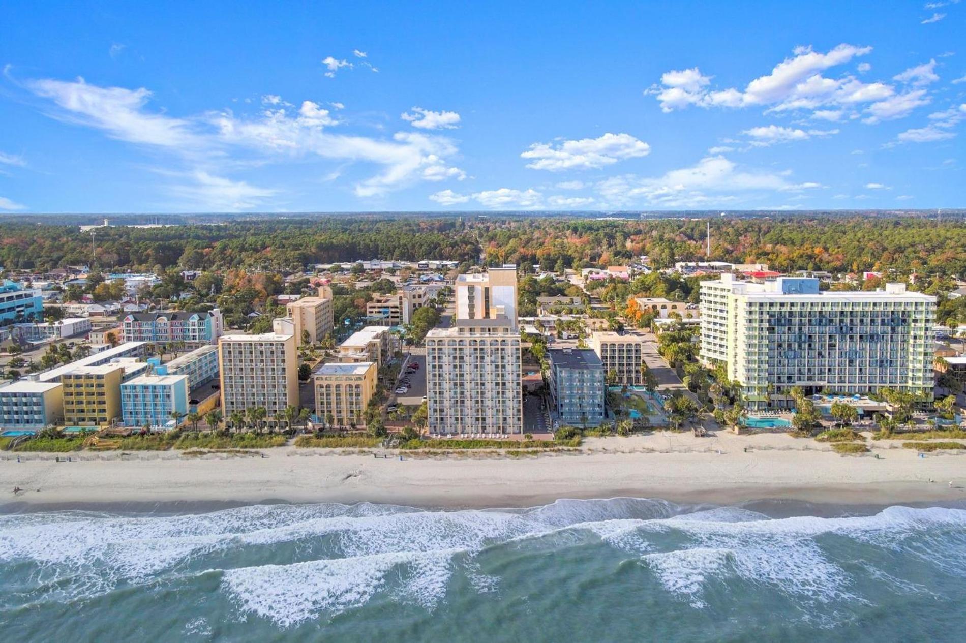 Beachfront Oasis At Sea Mist Resort! King Bed! Fully Remodeled! Apartment *
