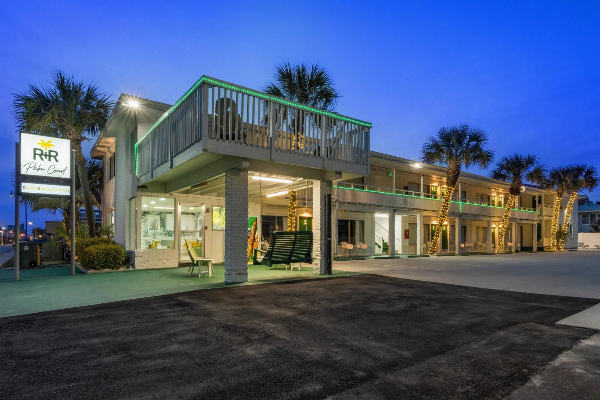 Bright Beachside Walk To Main St Myrtle Beach