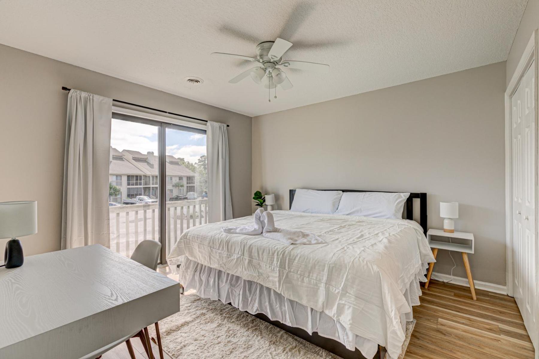 Apartment 5 Mins To W/ Pool & Views Myrtle Beach