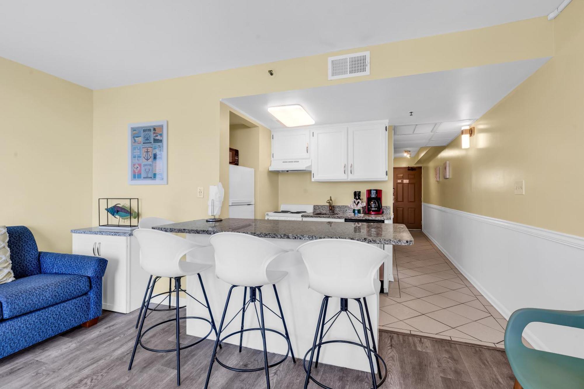 Oceanfront Steps To The W No Fees