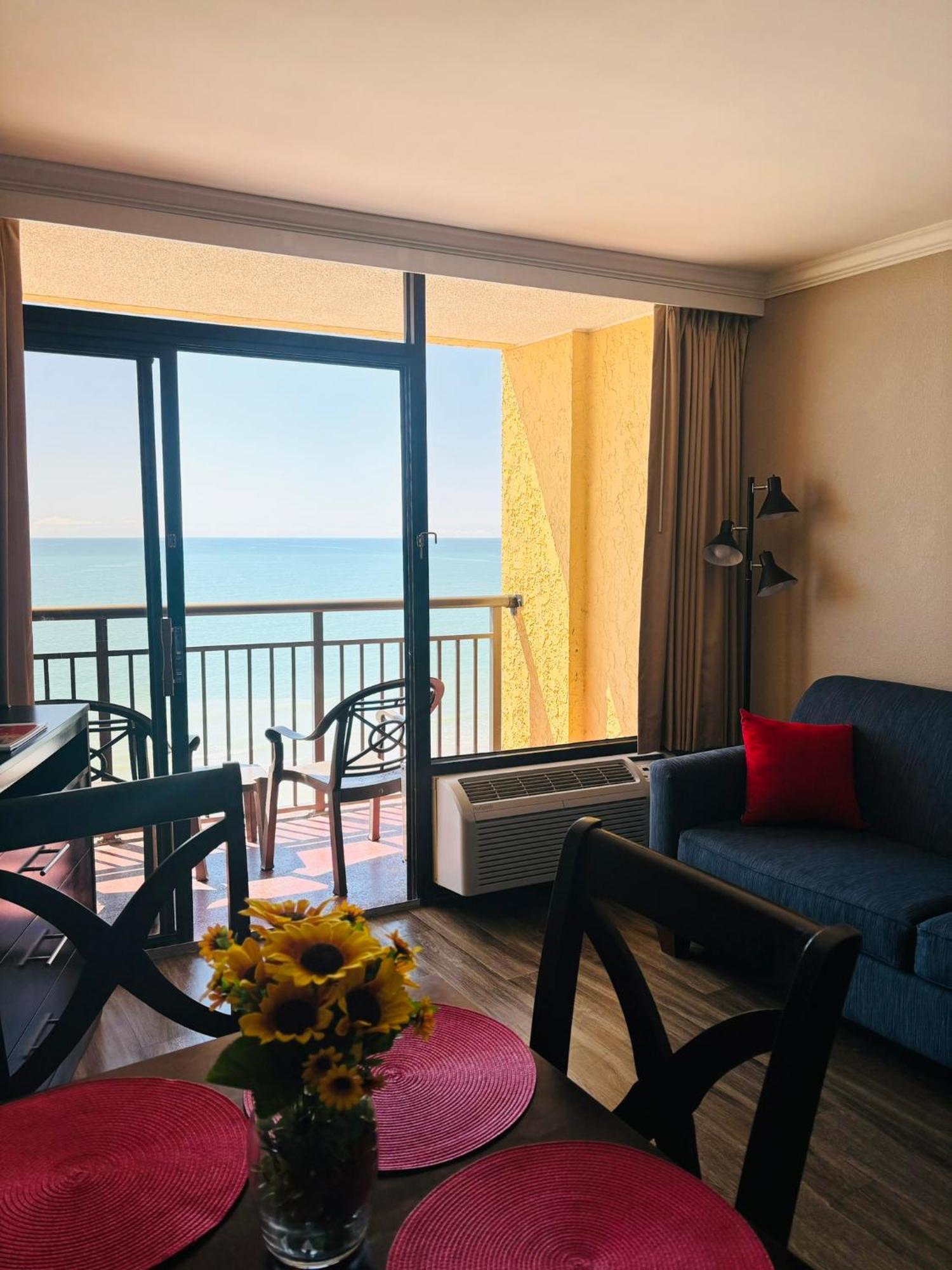 Aparthotel Azure Bliss Oceanfront Sleeps 6 Myrtle Beach