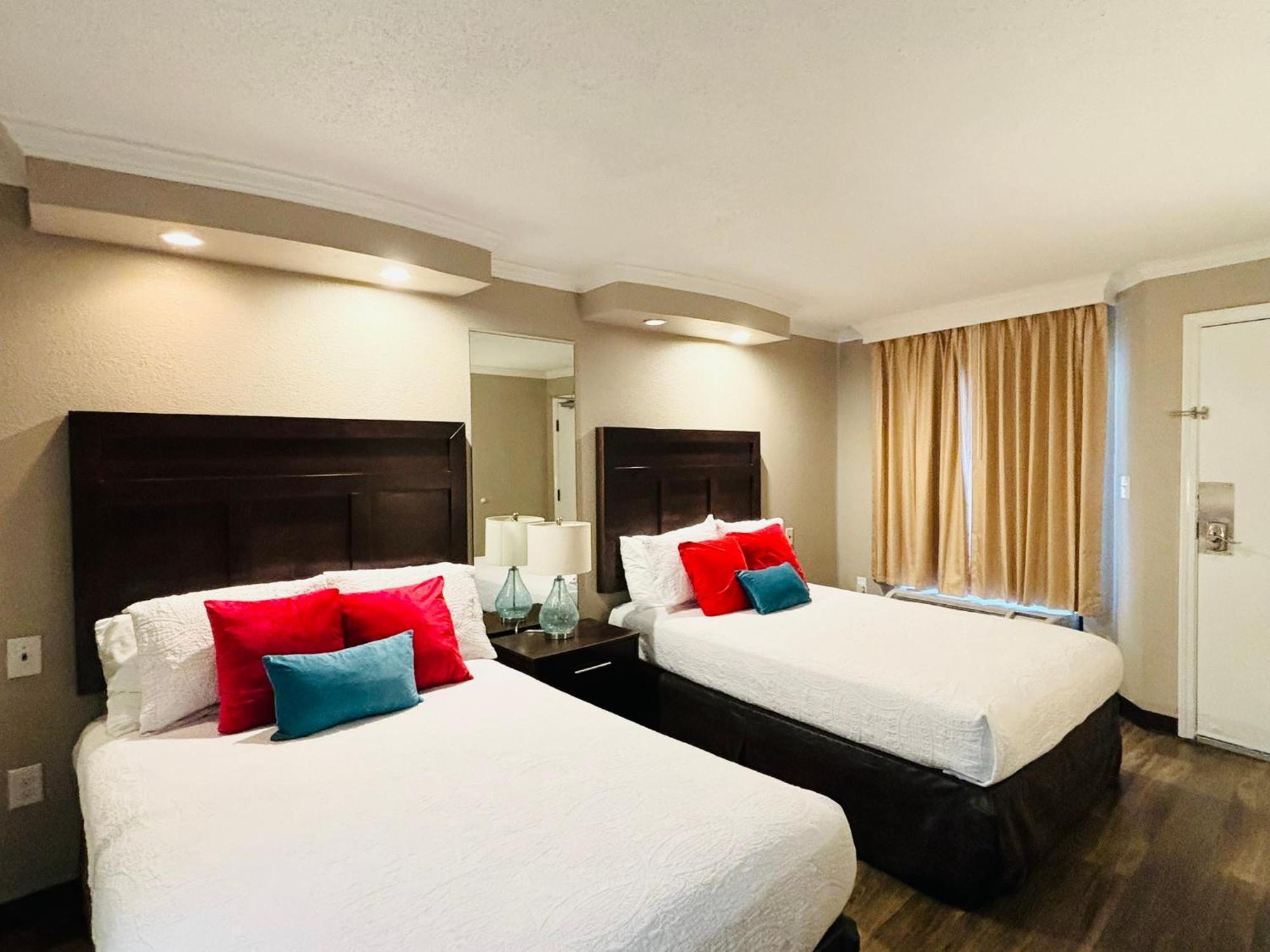 Azure Bliss Oceanfront Sleeps 6 Myrtle Beach