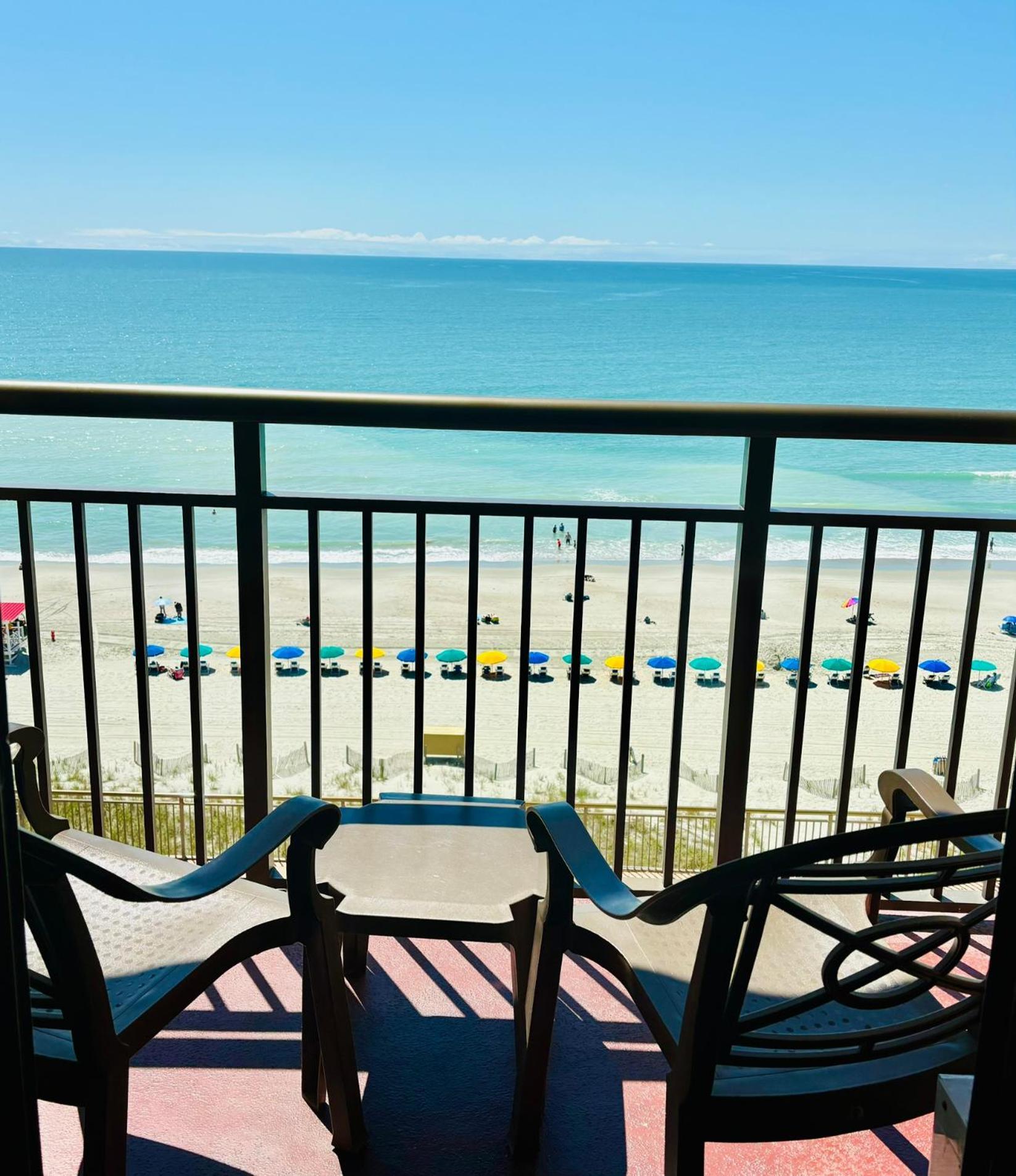 Aparthotel Azure Bliss Oceanfront Sleeps 6