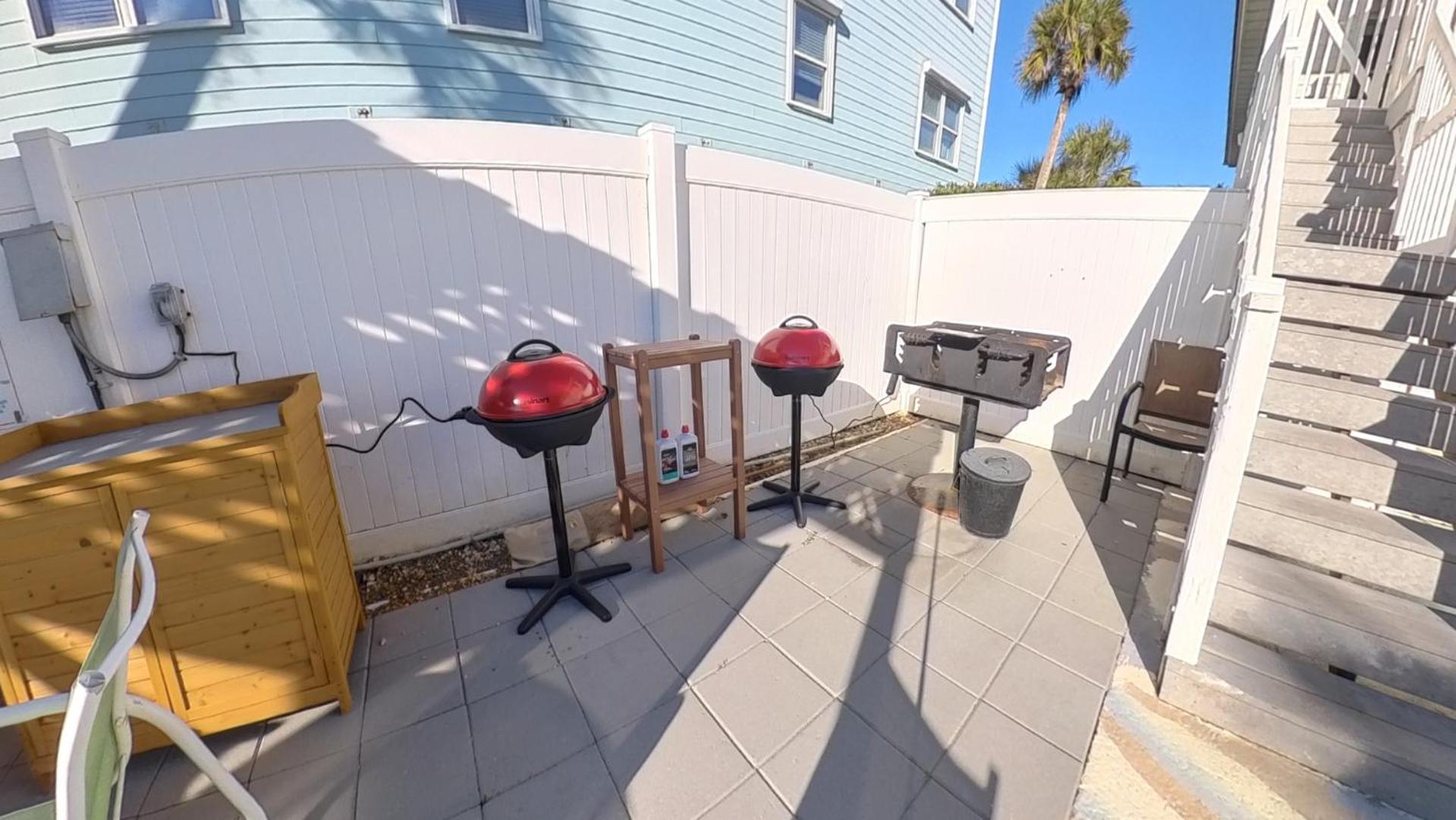 Lavish Accessible, On Ocean, 4 King Beds, Huge Private Pool, Yard, Spa, Patio, Bbq, & Game Tables *