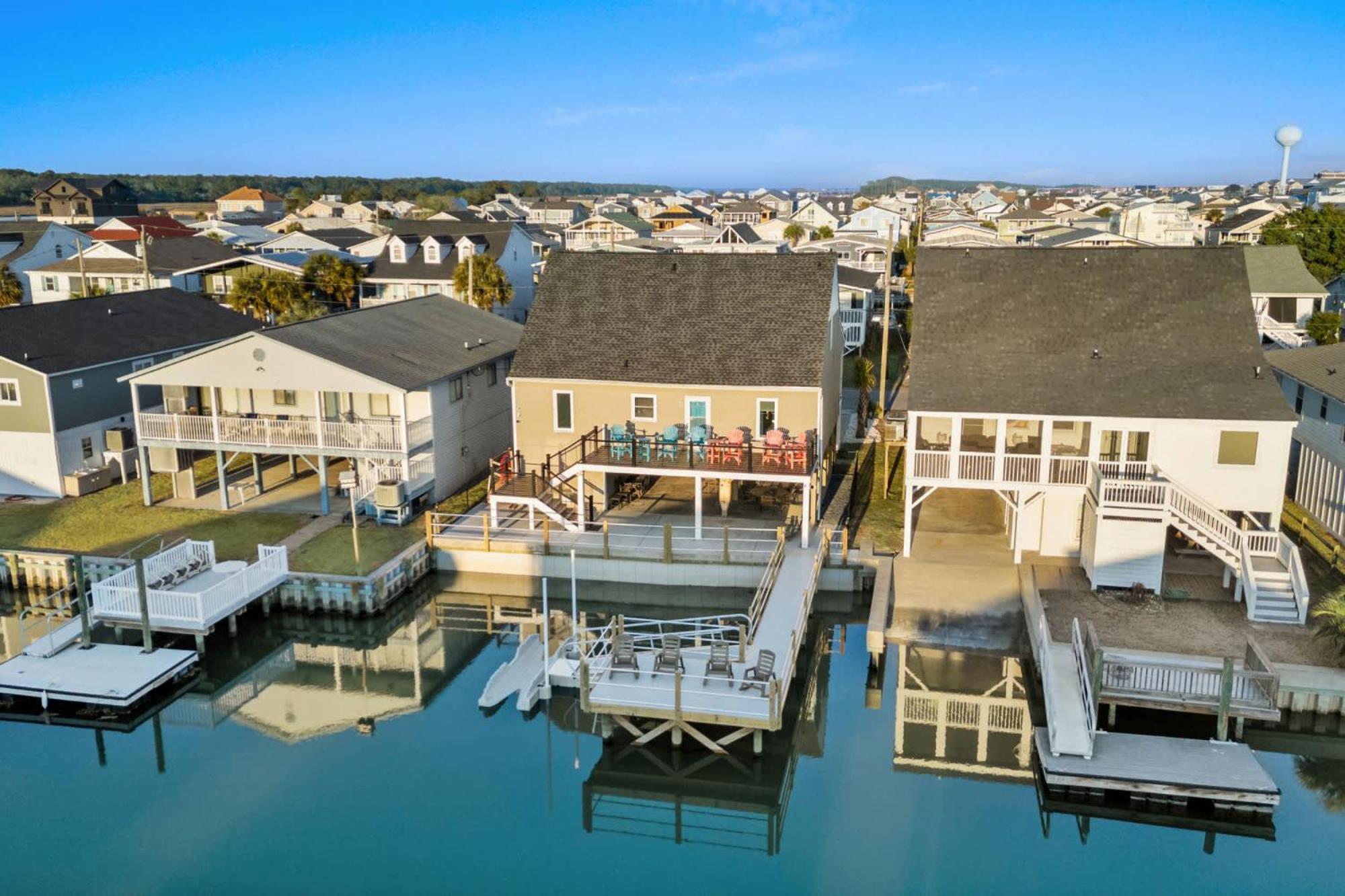 6 Bedroom House - Marsh Views Anchors Away