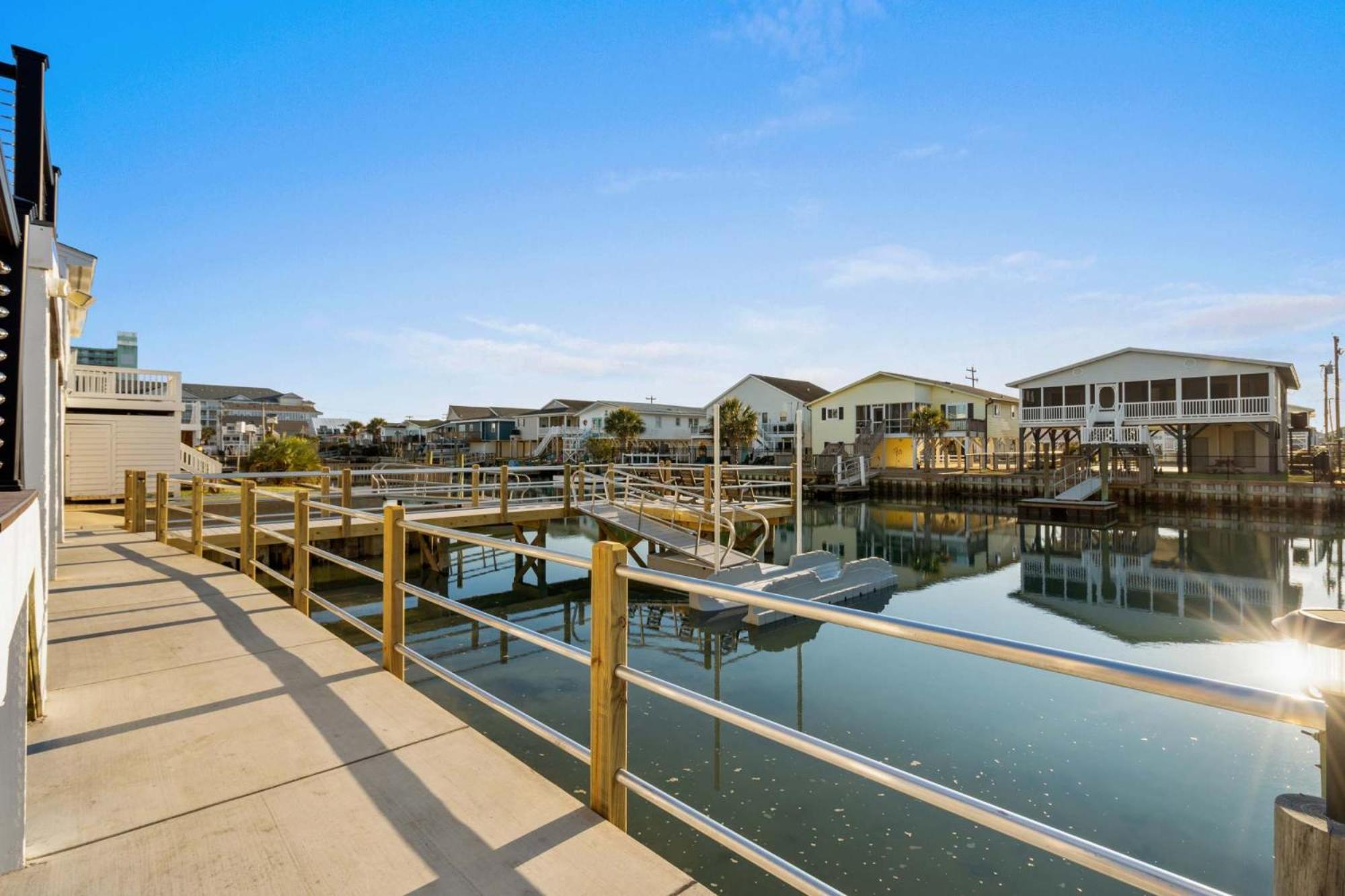 Holiday home 6 Bedroom House - Marsh Views Anchors Away *