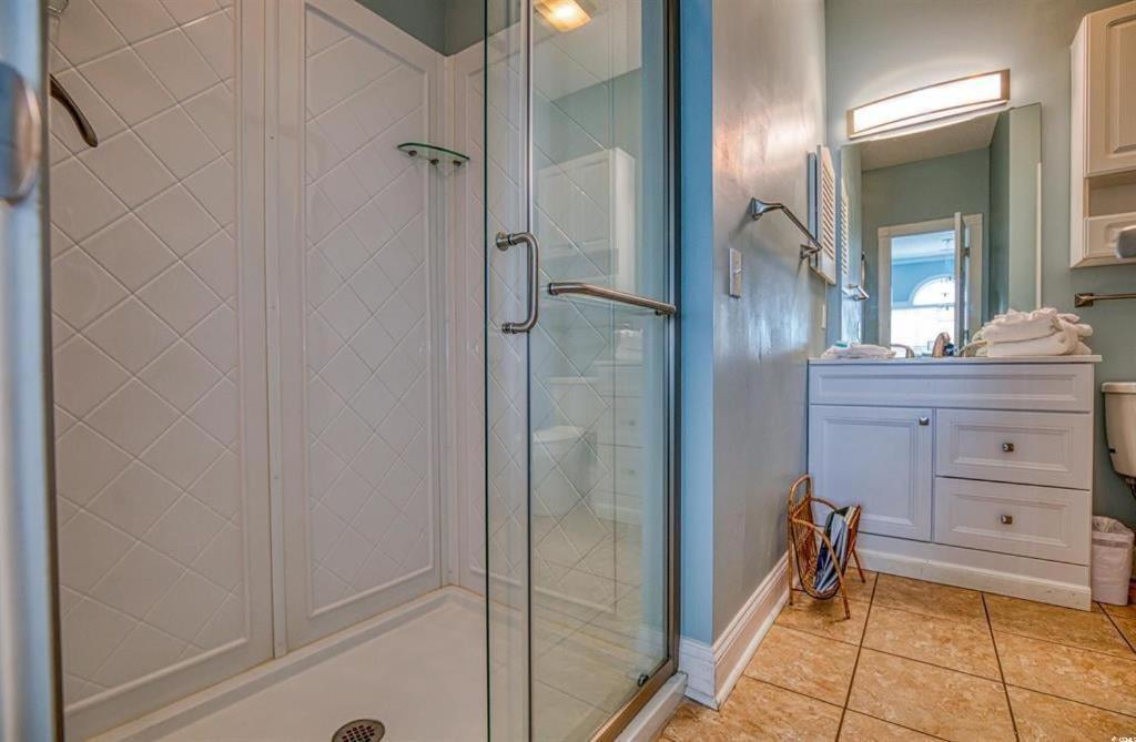 Spacious 2 Bedroom With Golf Course Views! Magnolia Place 202 Holiday home Myrtle Beach