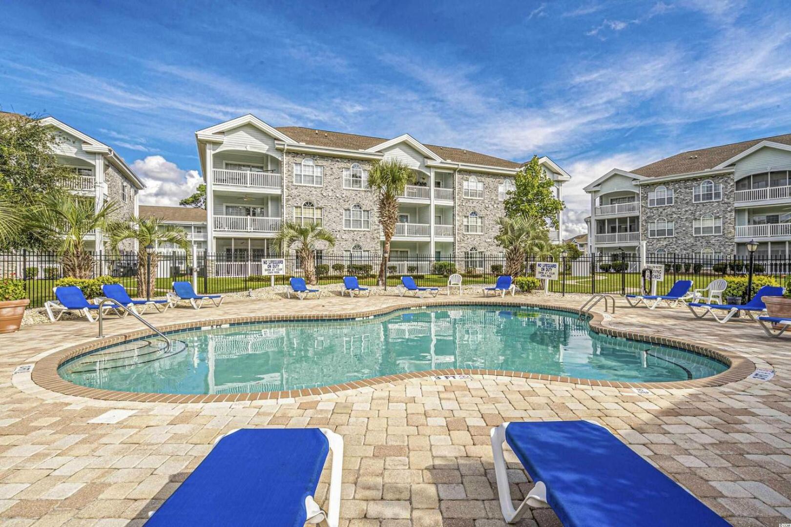 Spacious 2 Bedroom With Golf Course Views! Magnolia Place 202 Myrtle Beach